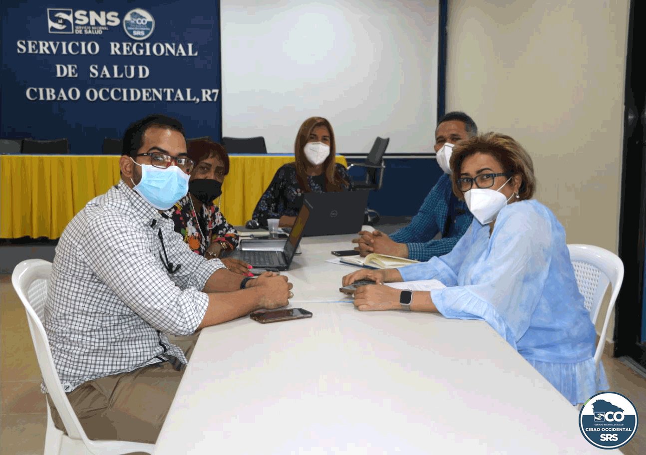 SRSCO, socializa; con directores de hospitales de la región.