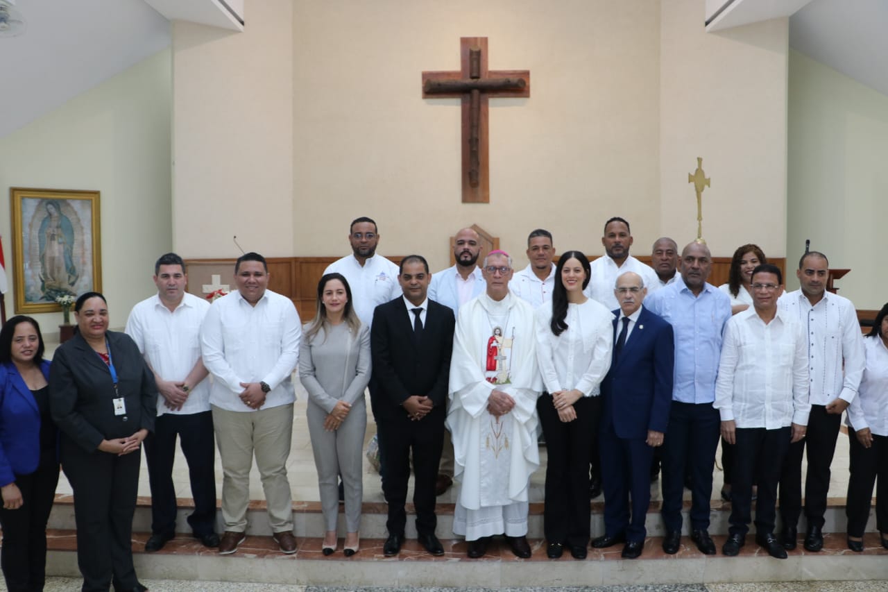 EL DR. RAMÓN RODRÍGUEZ Y SU EQUIPO PARTICIPAN EN LOS ACTOS CONMEMORATIVOS DEL 142 ANIVERSARIO DE MAO COMO MUNICIPIO