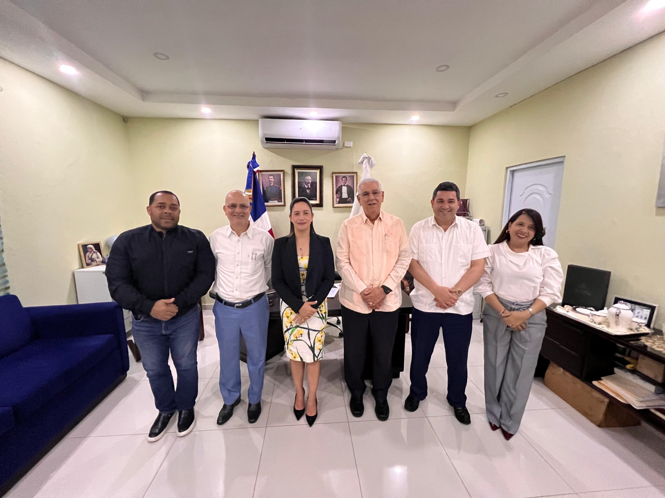 SNS REALIZA TERCERA ENTREGA DEL PROGRAMA “RESTABLECIENDO SONRISAS” EN LA PROVINCIA VALVERDE