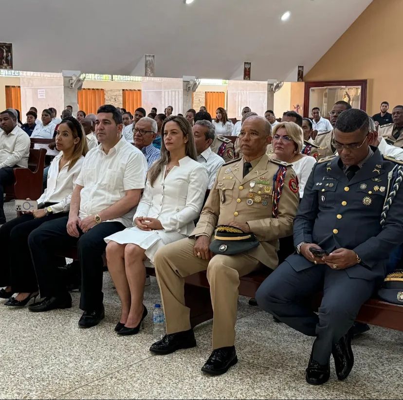 DIRECTOR REGIONAL DE SALUD CIBAO NOROESTE PARTICIPA EN ACTOS CONMEMORATIVOS DEL 162 ANIVERSARIO DE LA RESTAURACIÓN DOMINICANA