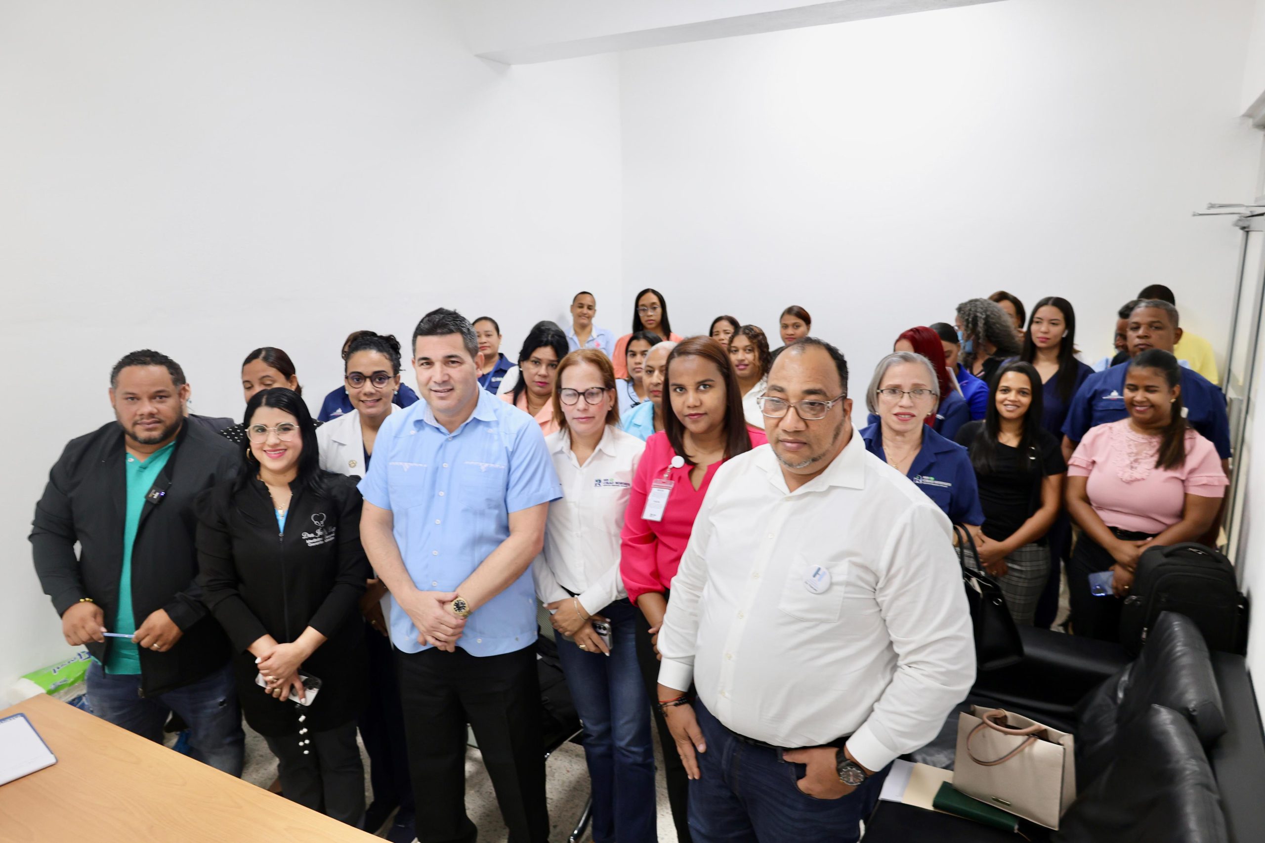 POSICIONAMIENTO DE NUEVO SUBDIRECTOR EN EL HOSPITAL MUNICIPAL JULIO MORONTA