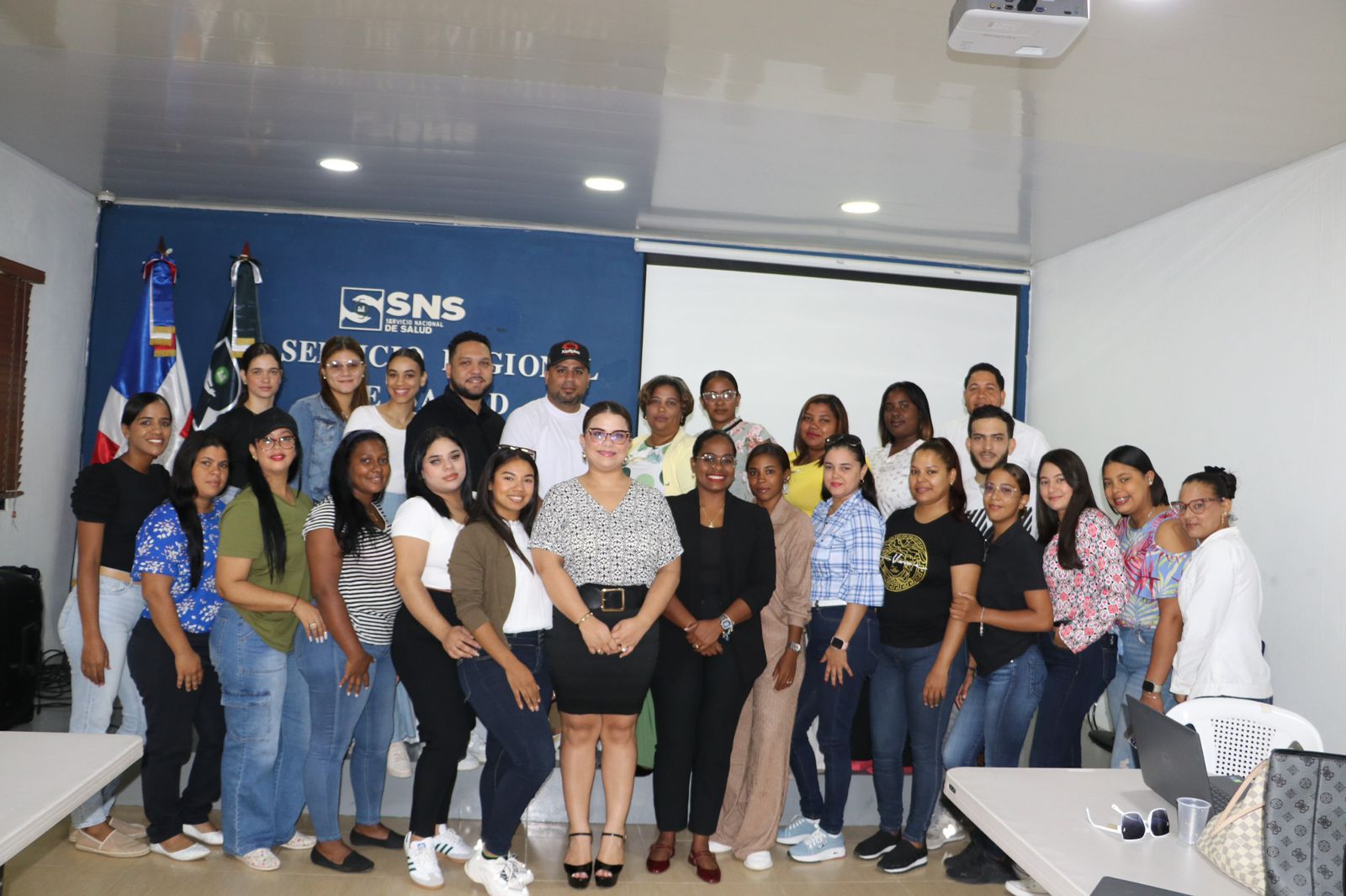 DEPARTAMENTO DE GESTIÓN CLÍNICA DEL SRS CIBAO NOROESTE REALIZA JORNADA DE SEGUIMIENTO A INDICADORES DEL PROGRAMA DE TUBERCULOSIS (POR 41)
